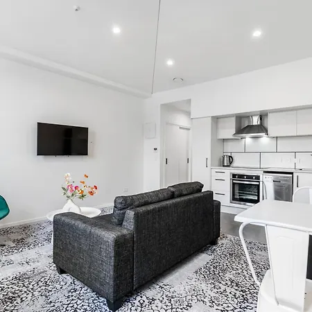 Layard Apartments 523 - West Auckland Apartment